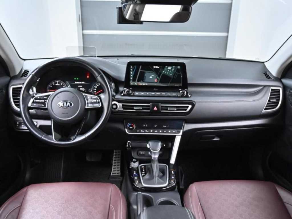 KIA Seltos - Vista 7