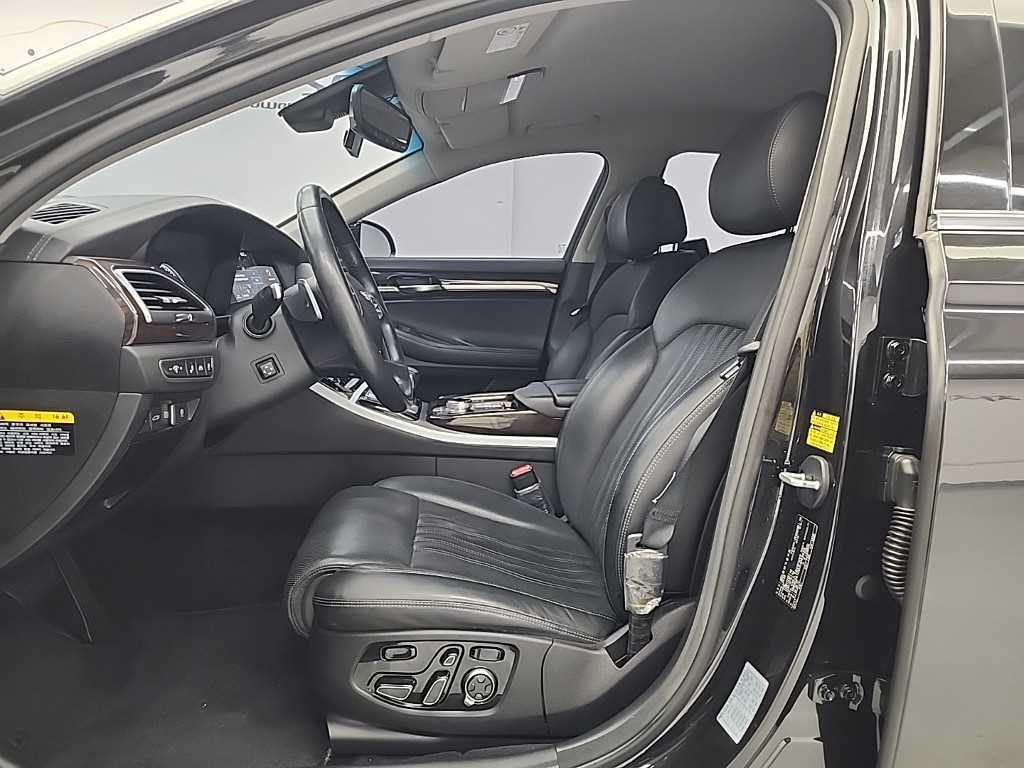 Genesis EQ900 - Vista 11