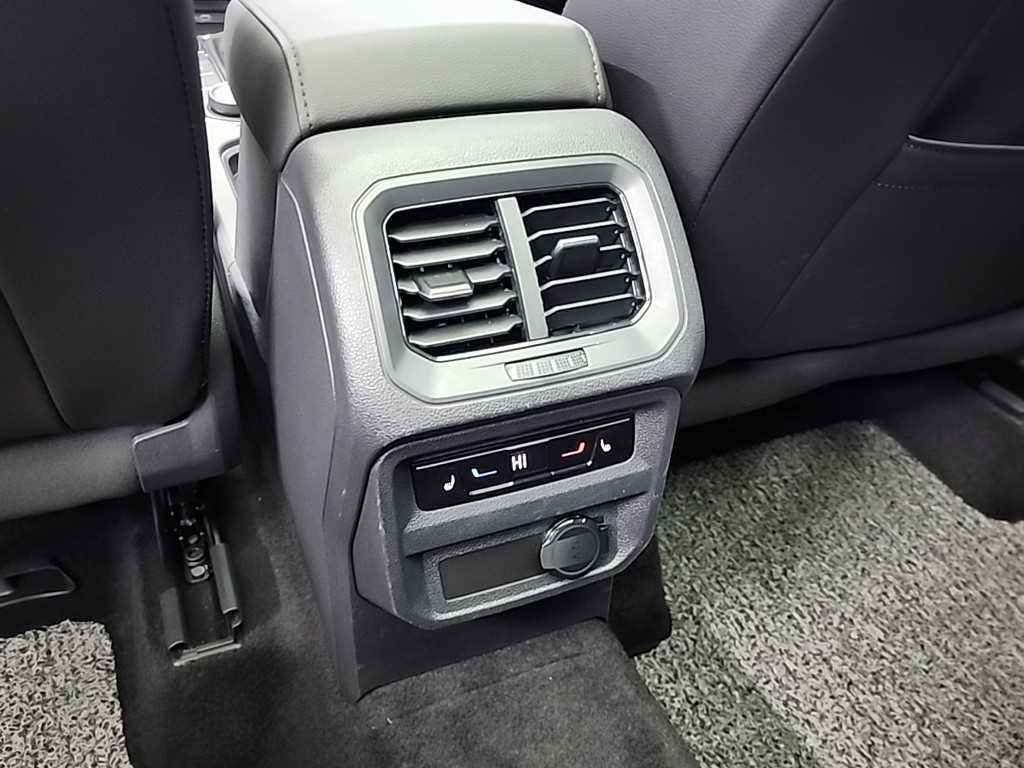 Volkswagen Tiguan 2022 Blanco - Importación desde Corea - HF Imports Iquique - Foto 13