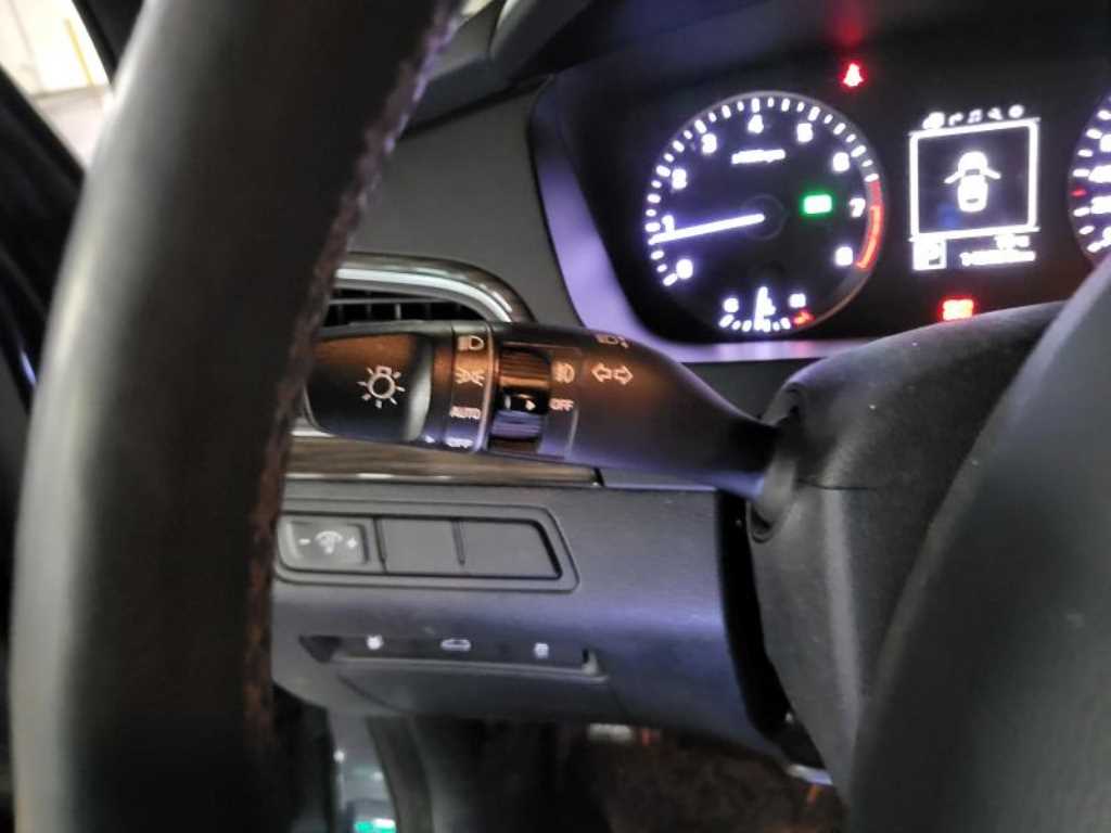 HYUNDAI Sonata - Vista 10