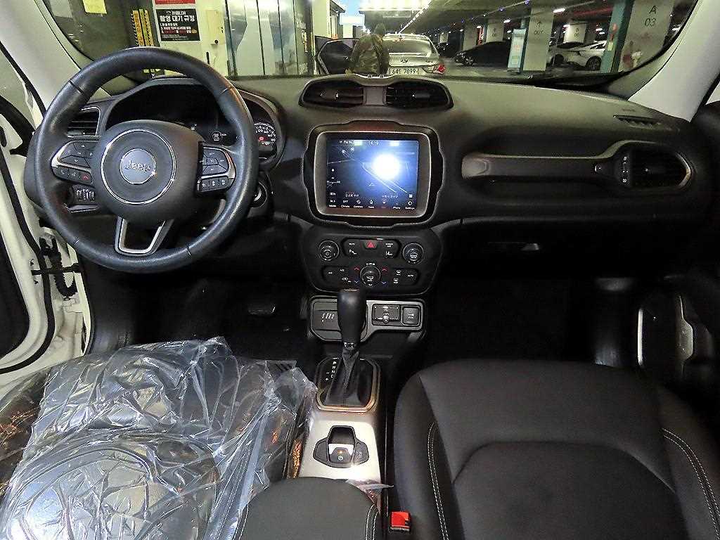 Jeep Renegade - Vista 10