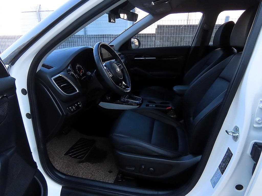 KIA Seltos - Vista 5