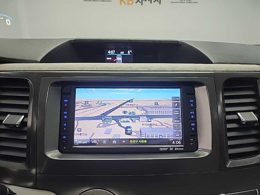 Toyota Siena 2014 Gris - Importación desde Corea - HF Imports Iquique - Foto 16