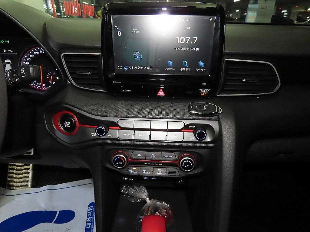 HYUNDAI Veloster - Vista 11