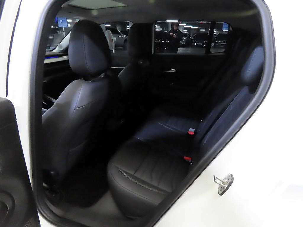 Jeep Avenger - Vista 7