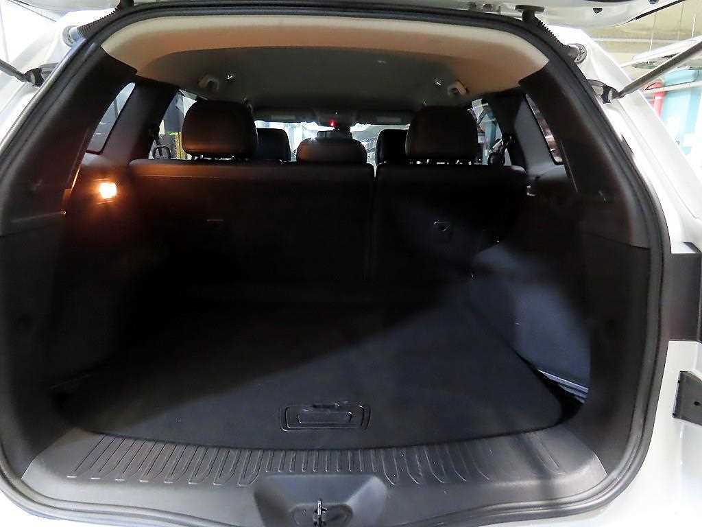 SAMSUNG QM6 2017 Blanco - Importación desde Corea - HF Imports Iquique - Foto 17