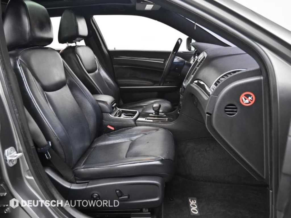 Chrysler 300C - Vista 10