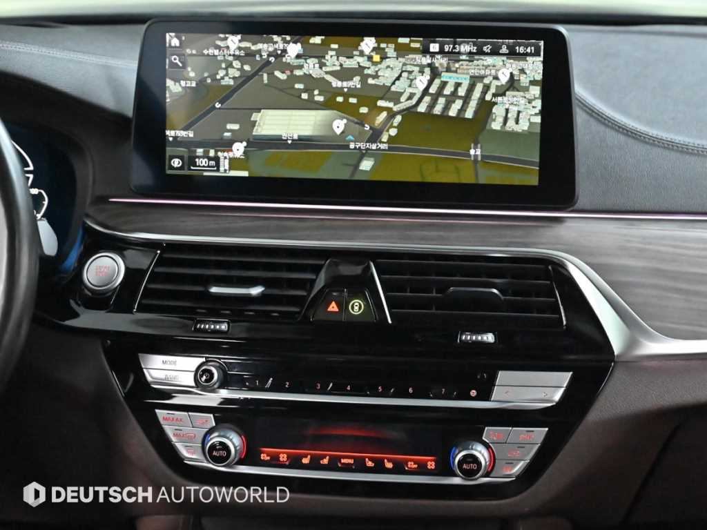 BMW 5 Series 2021 Negro - Importación desde Corea - HF Imports Iquique - Foto 14