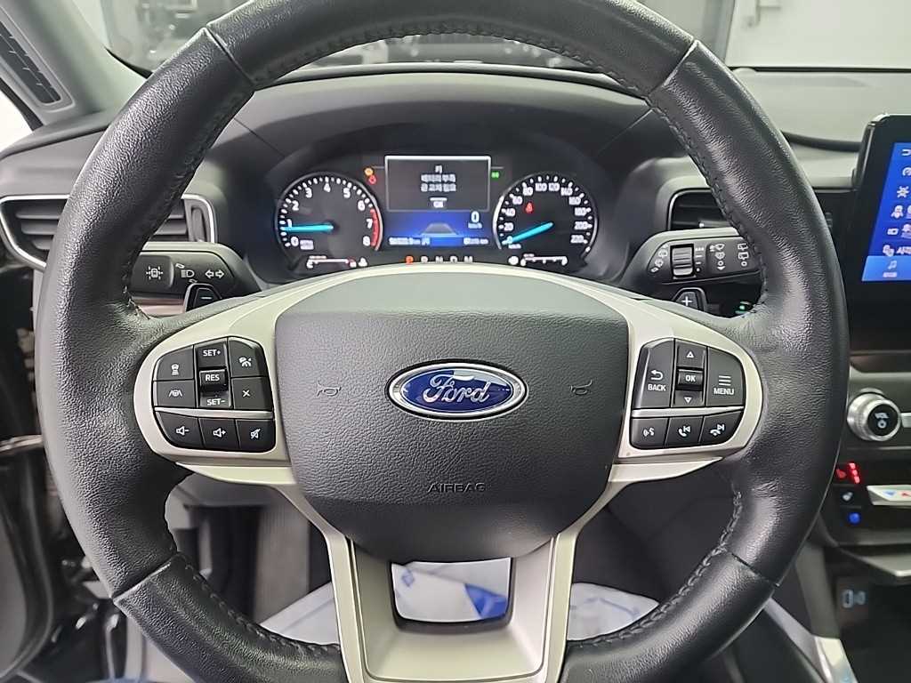 Ford Explorer - Vista 9