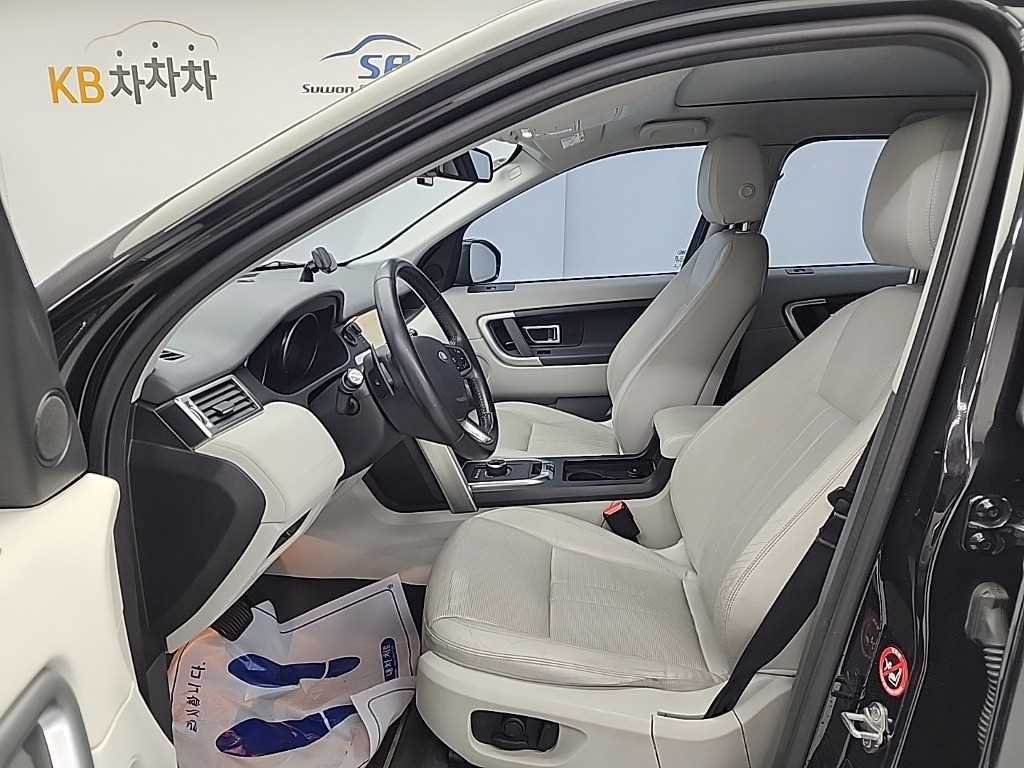 Land Rover Discovery Sports - Vista 11