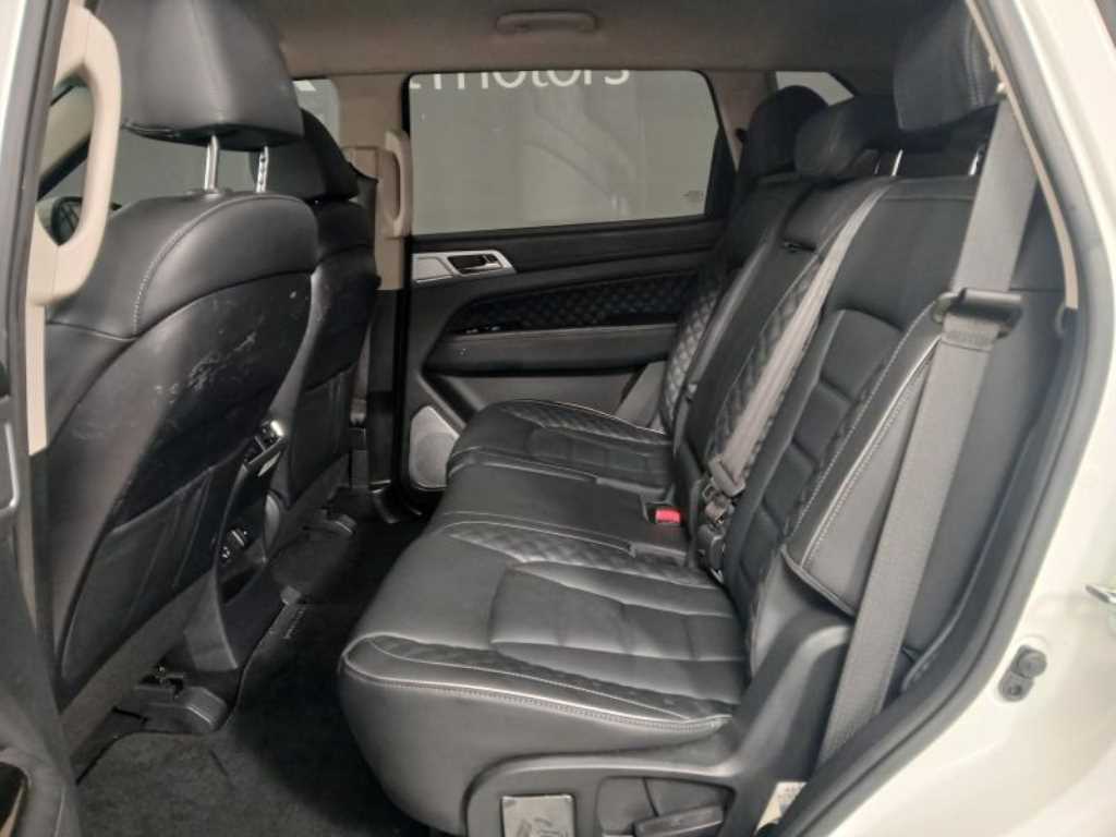 Ssangyong Rexton - Vista 7