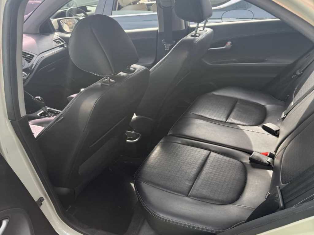 KIA Morning - Vista 6