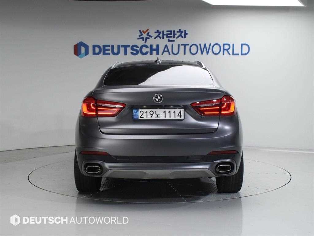 BMW X6 - Vista 4