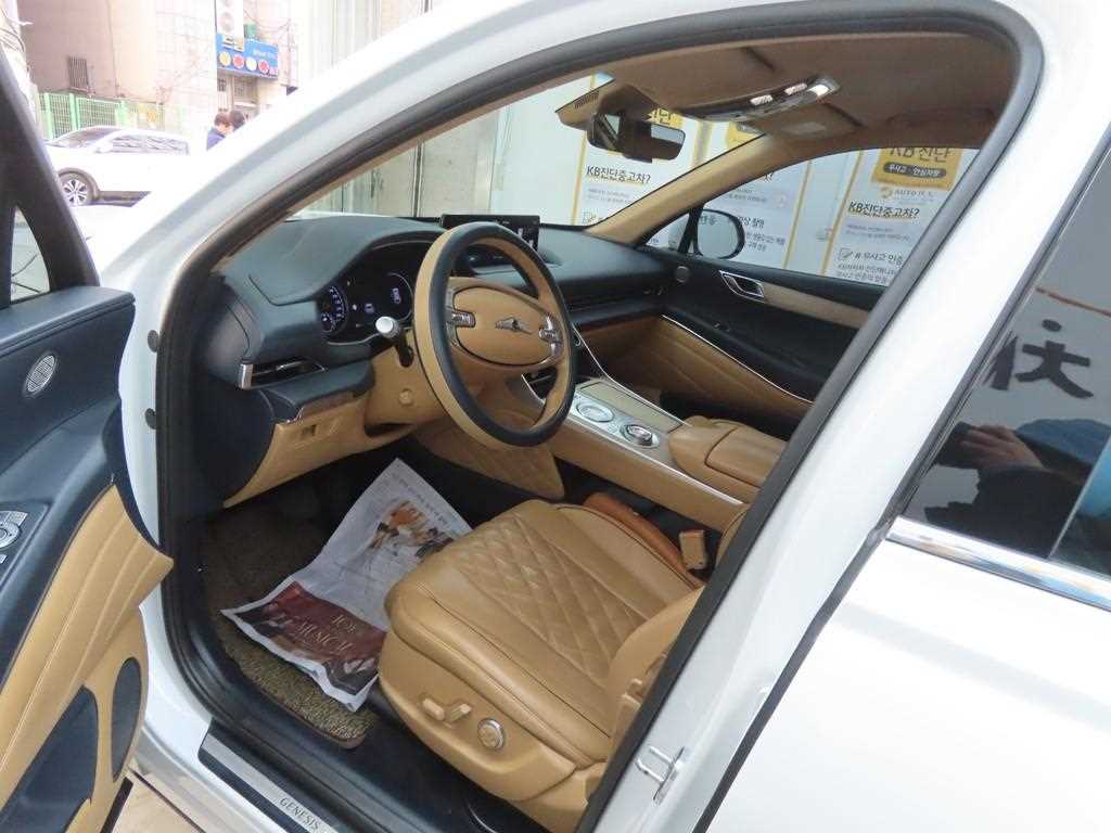 Genesis GV80 - Vista 5