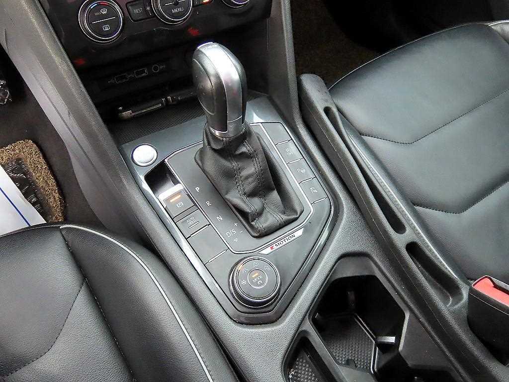 Volkswagen Tiguan - Vista 11