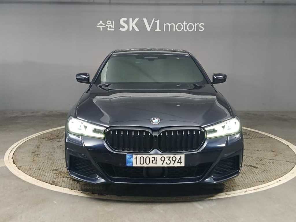 BMW 5 Series 2022 Negro - Importación desde Corea - HF Imports Iquique - Foto 1