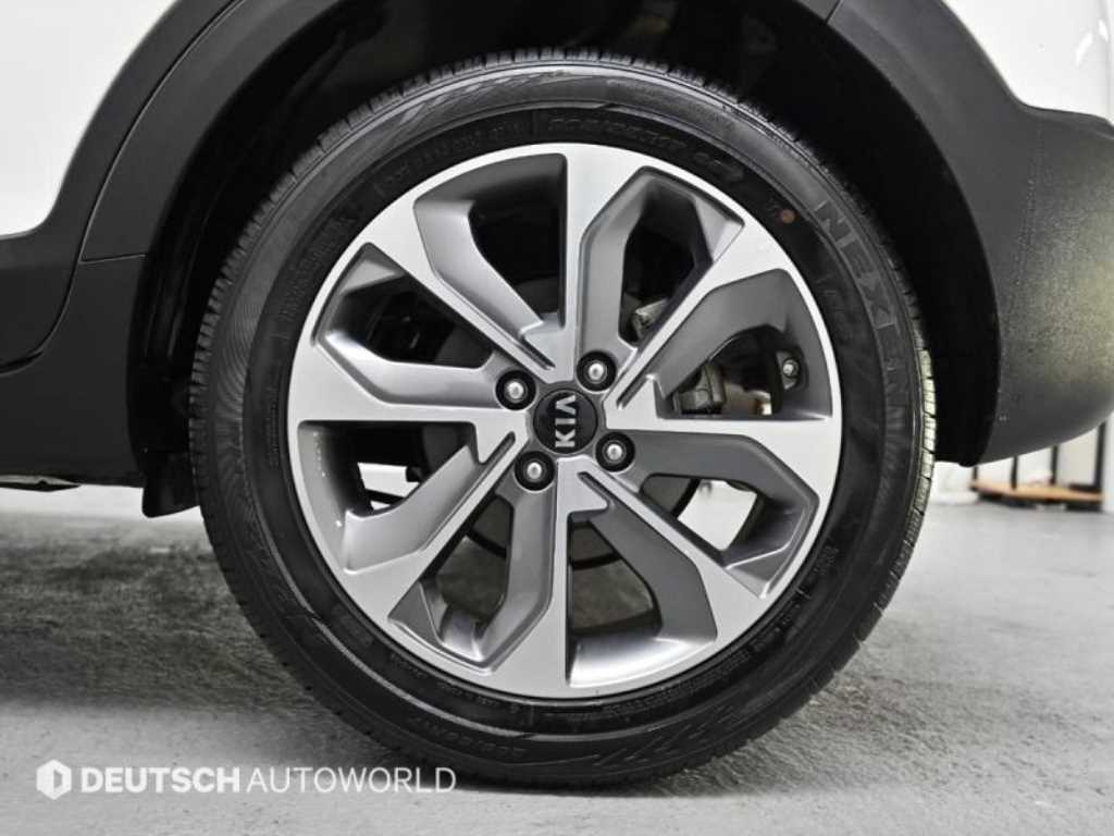 KIA Stonic - Vista 5