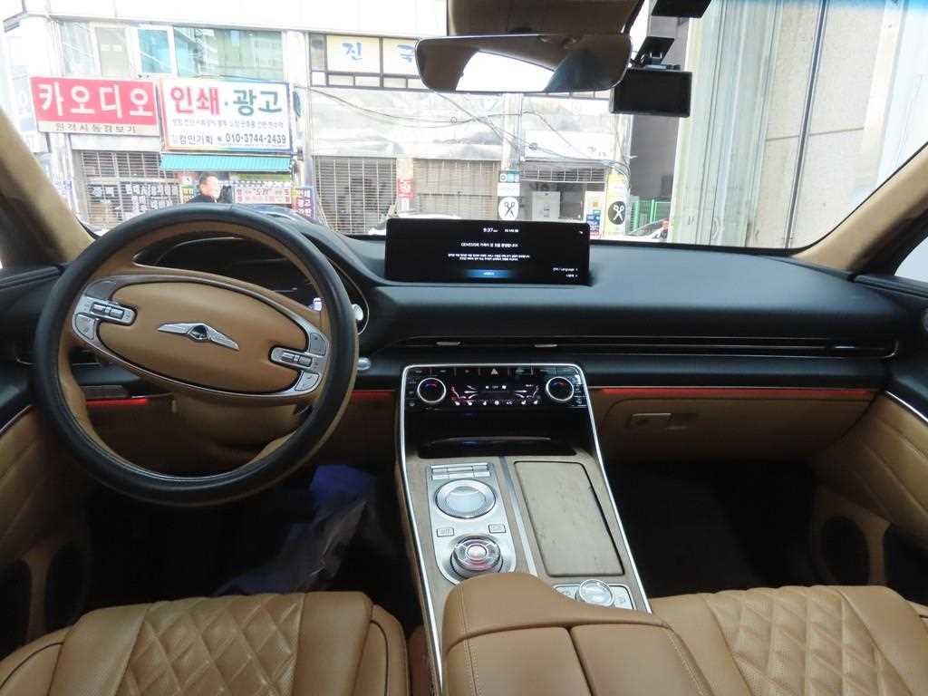 Genesis GV80 - Vista 7