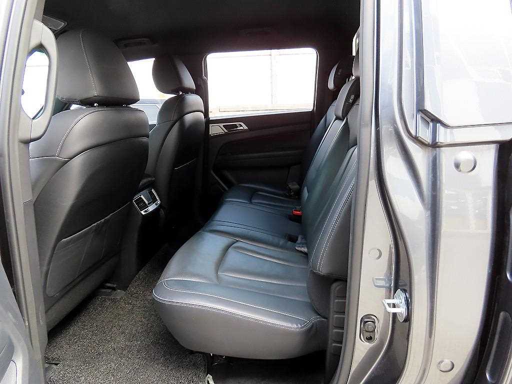 Ssangyong Rexton - Vista 6