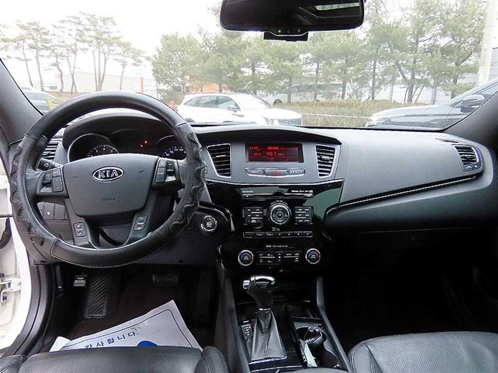 KIA K7 - Vista 7
