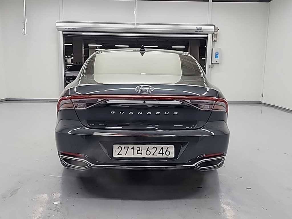 HYUNDAI Grandeur - Vista 4