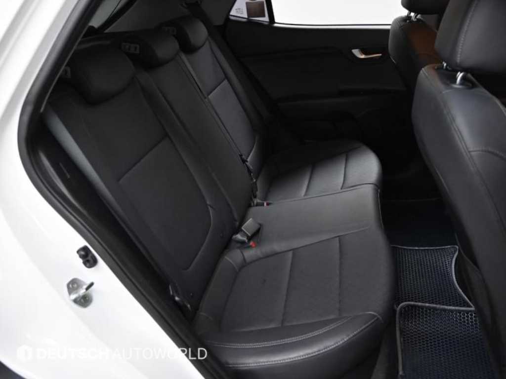 KIA Stonic - Vista 12