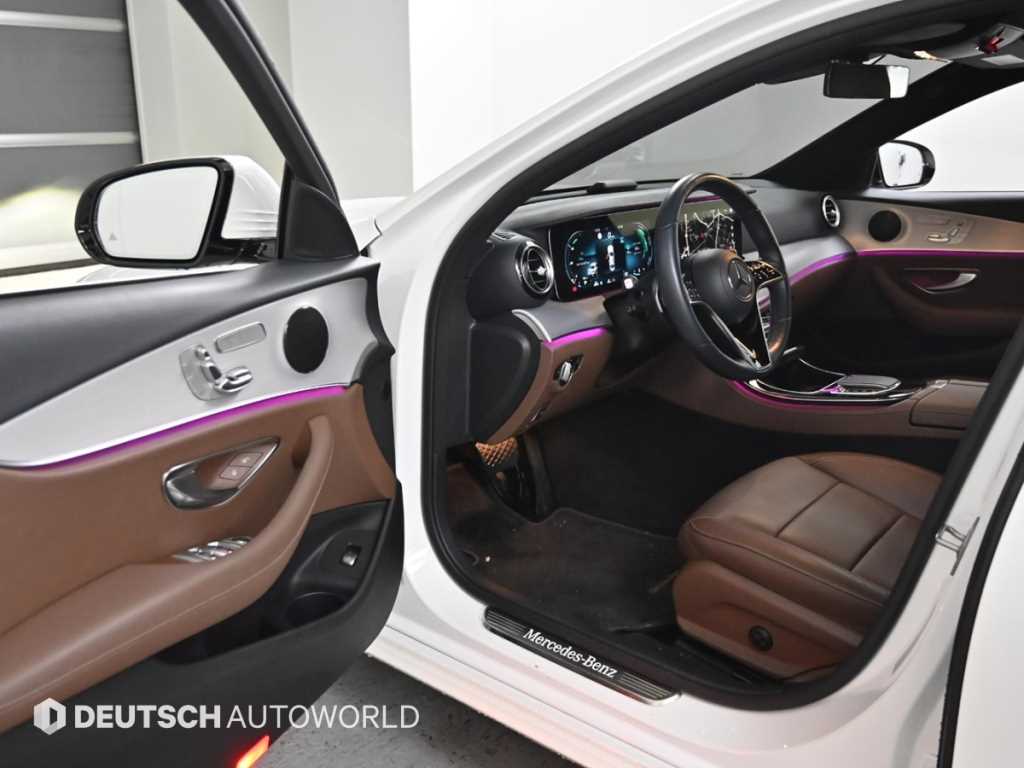 Mercedes Benz E class - Vista 11