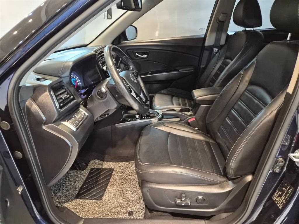 Ssangyong Tivoli - Vista 11