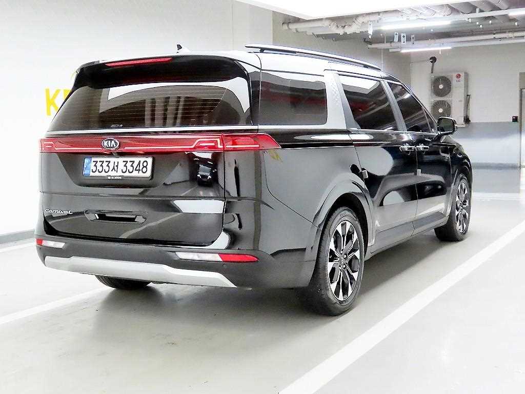 KIA Carnival - Vista 4