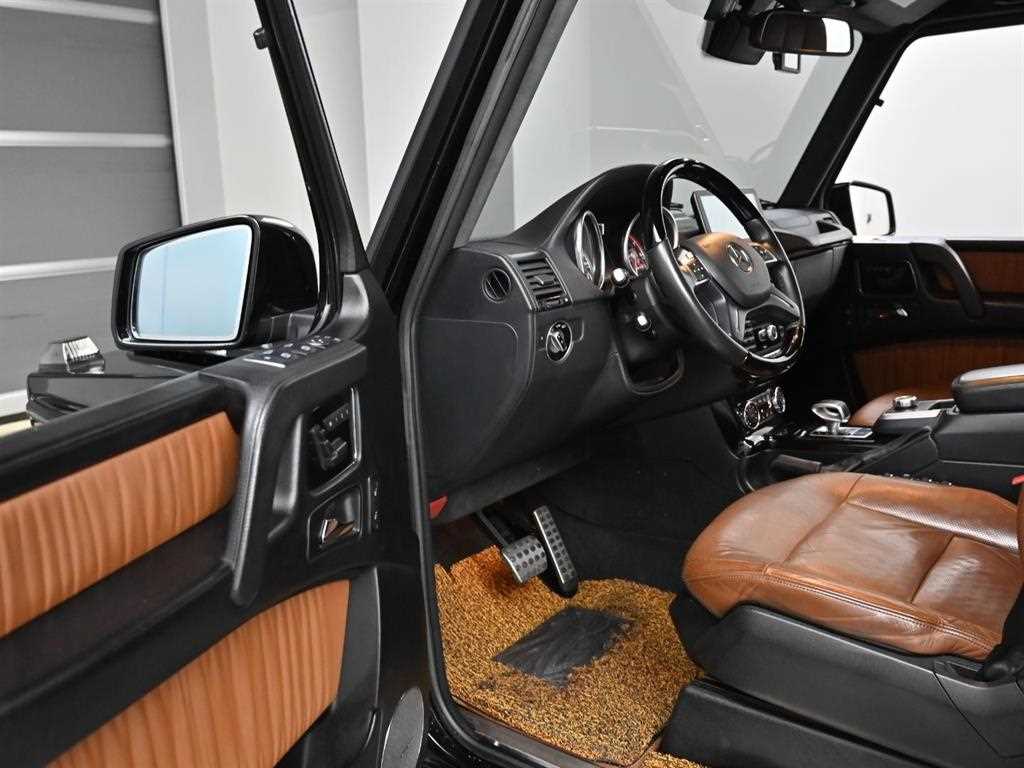Mercedes Benz G Class (G Wagen) - Vista 11