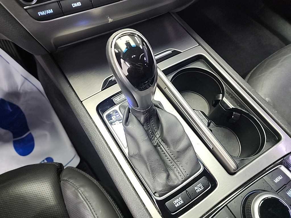 HYUNDAI Genesis - Vista 8