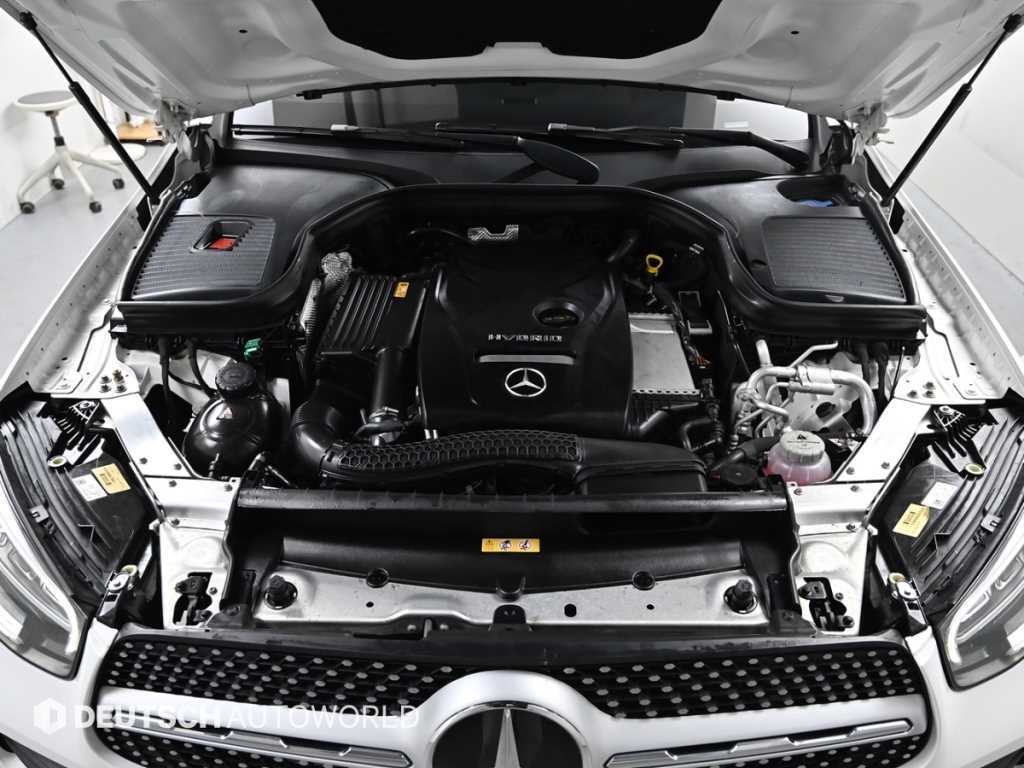 Mercedes Benz GLC Class - Vista 5