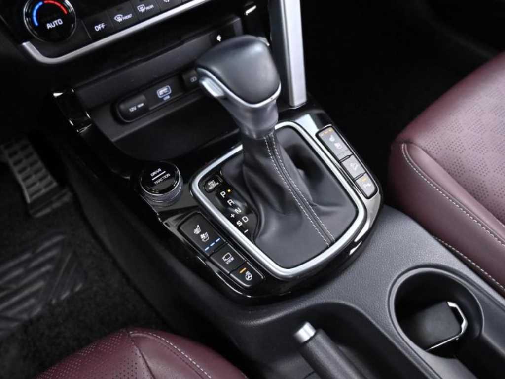 KIA Seltos - Vista 9