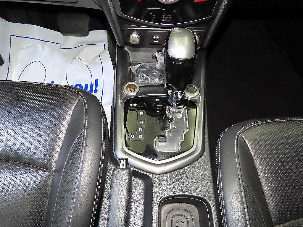 Ssangyong Tivoli - Vista 12