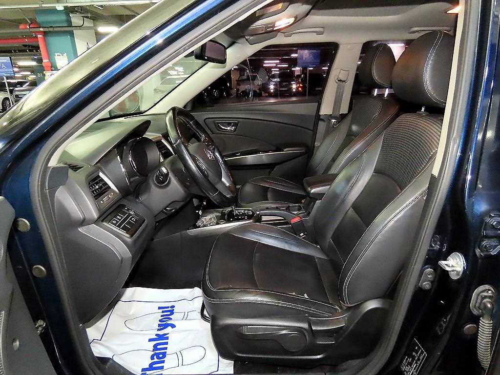 Ssangyong Tivoli - Vista 6