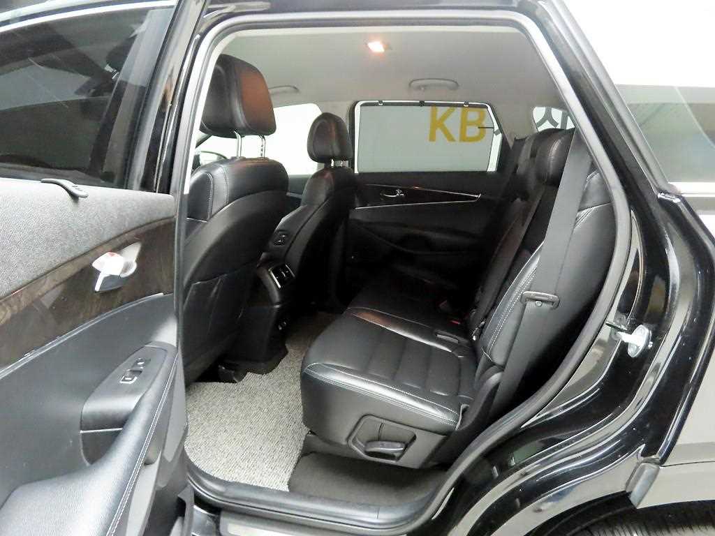 KIA Sorento - Vista 12