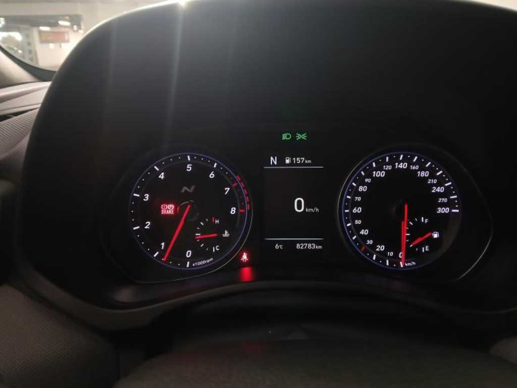 HYUNDAI Veloster - Vista 9