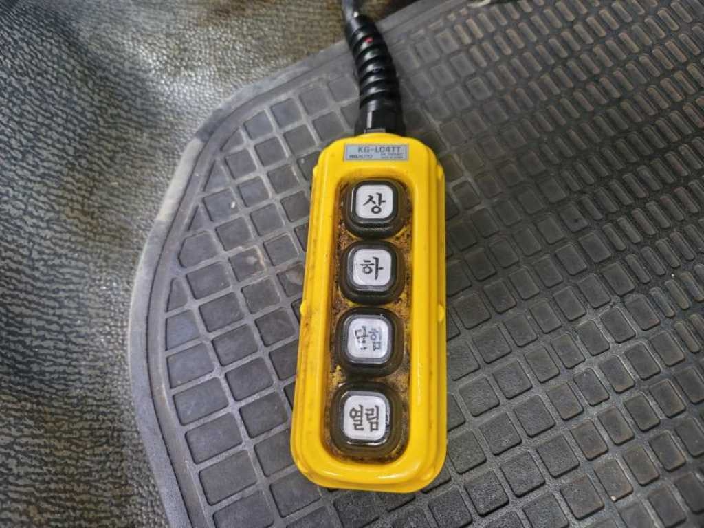 medium and large cargo truck 2014 Blanco - Importación desde Corea - HF Imports Iquique - Foto 19