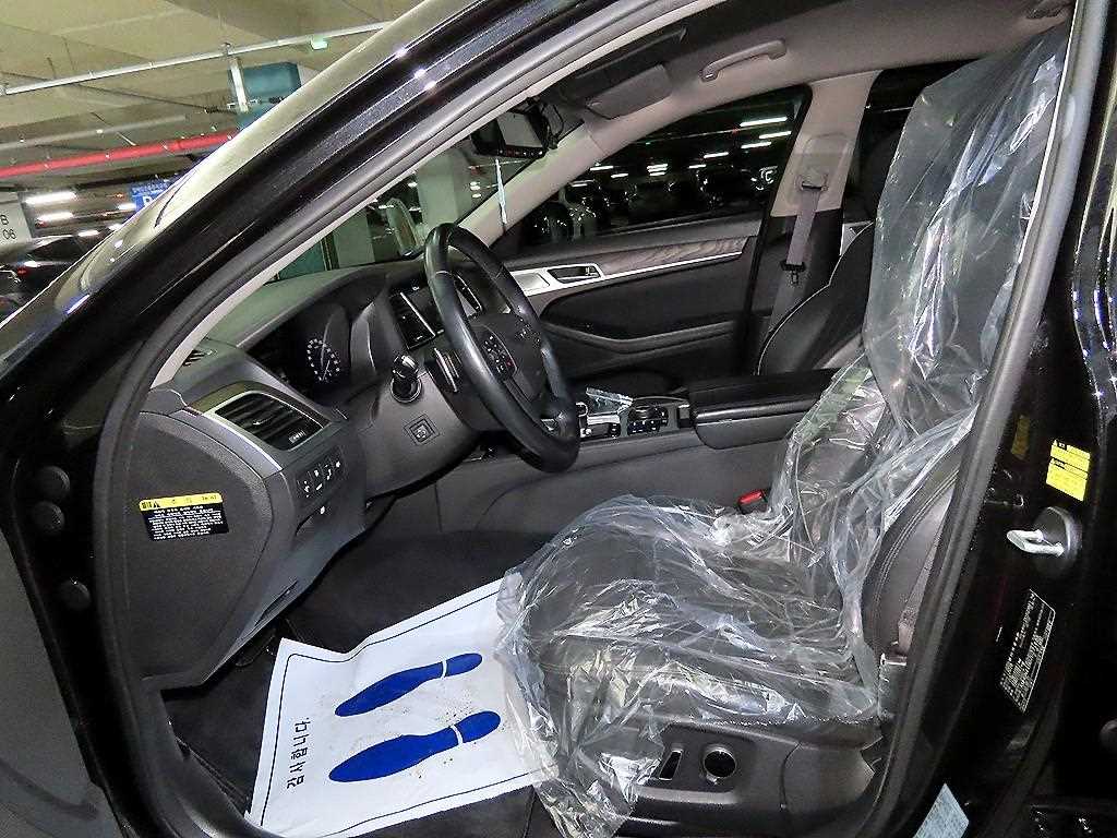 Genesis G80 - Vista 6