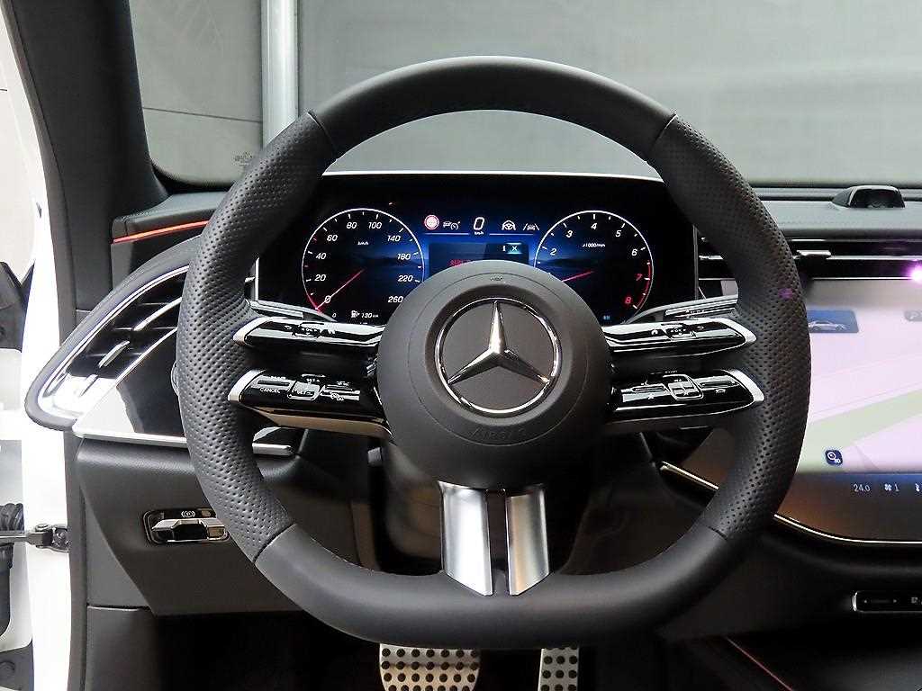 Mercedes Benz E class - Vista 9