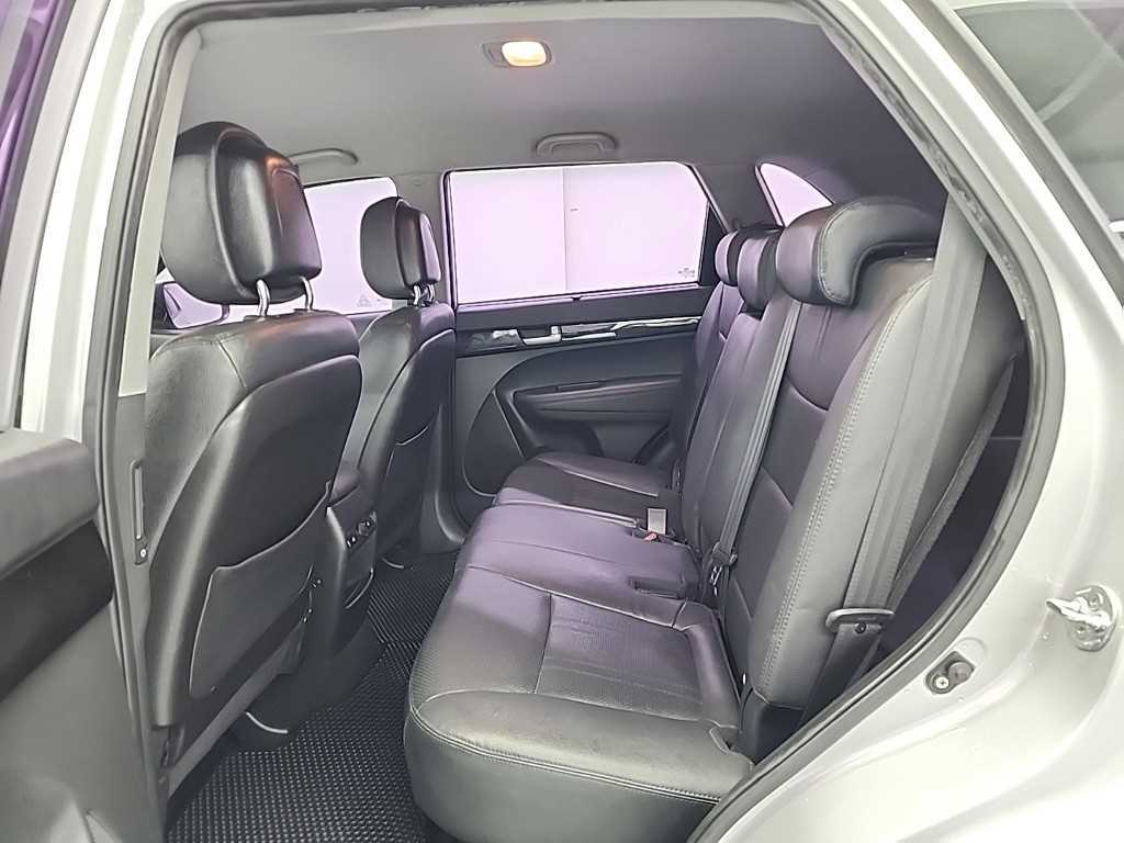 KIA Sorento - Vista 12