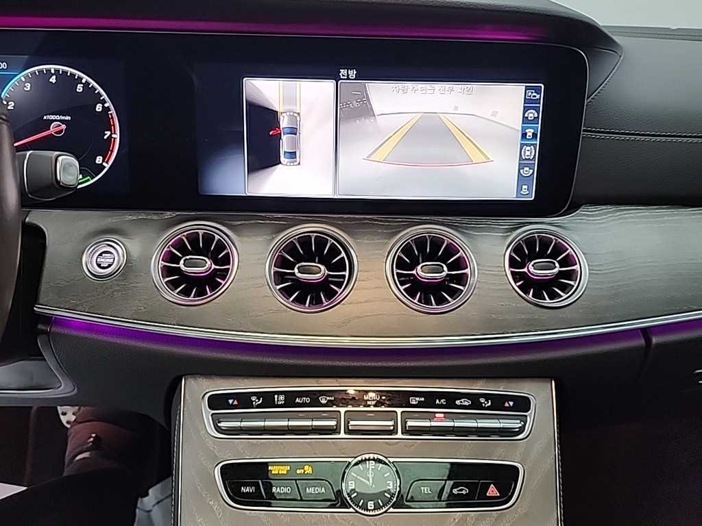 Mercedes Benz CLS Class - Vista 10