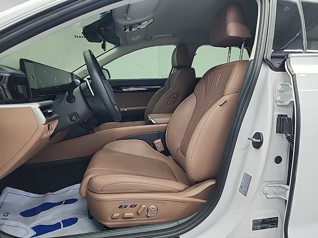 HYUNDAI Grandeur - Vista 11