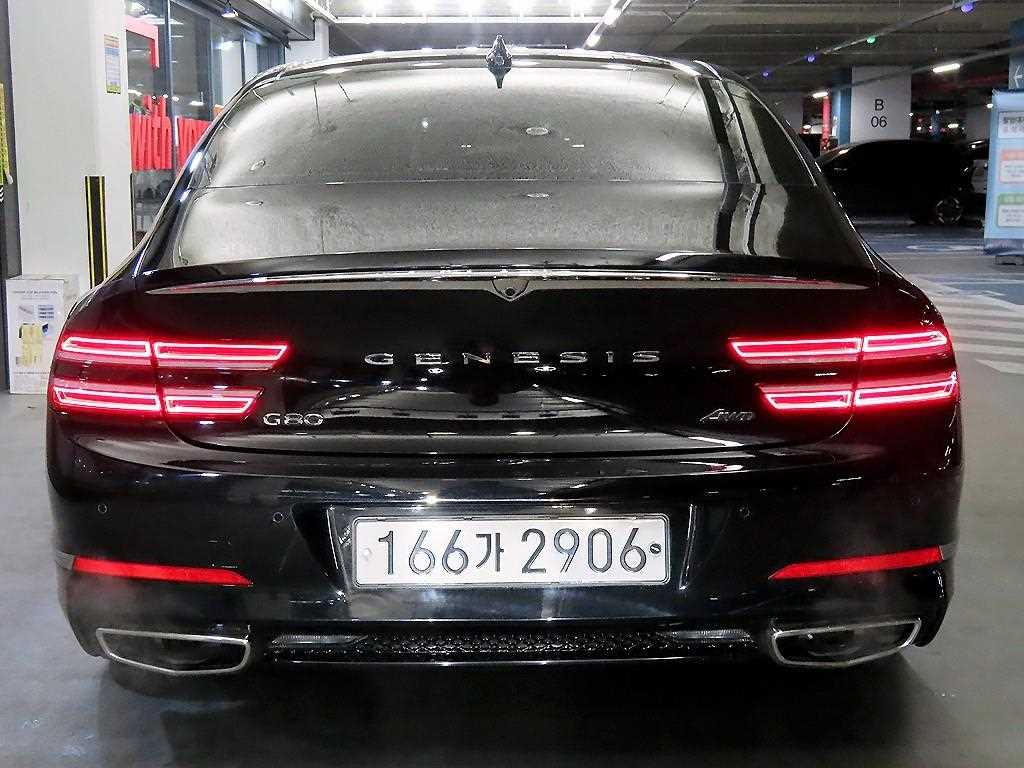 Genesis G80 - Vista 5