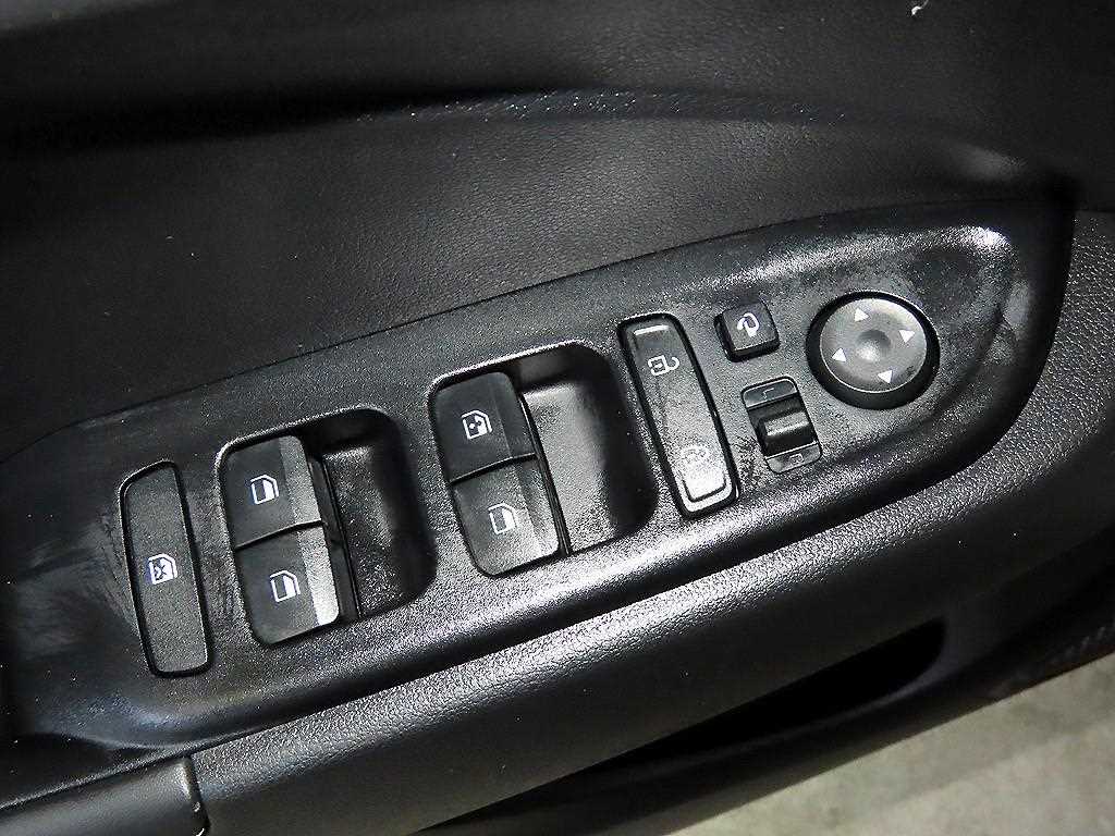 HYUNDAI Venue 2022 Blanco - Importación desde Corea - HF Imports Iquique - Foto 13