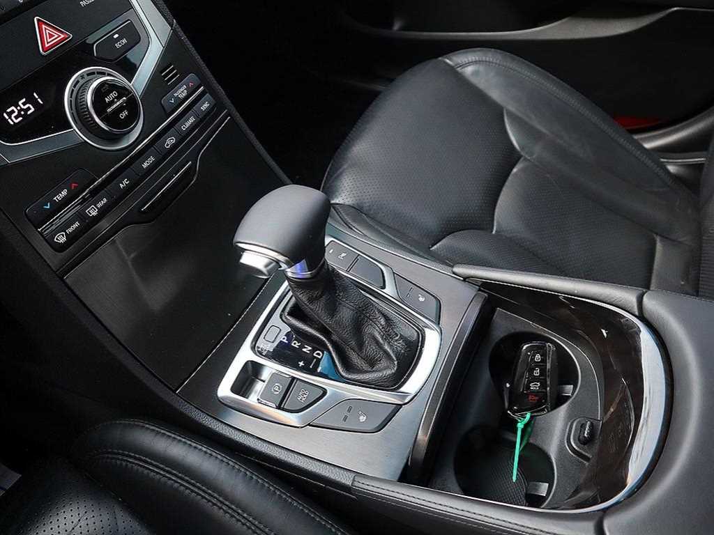 HYUNDAI Grandeur - Vista 12