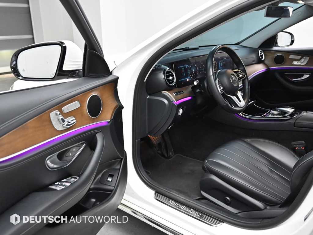 Mercedes Benz E class - Vista 11