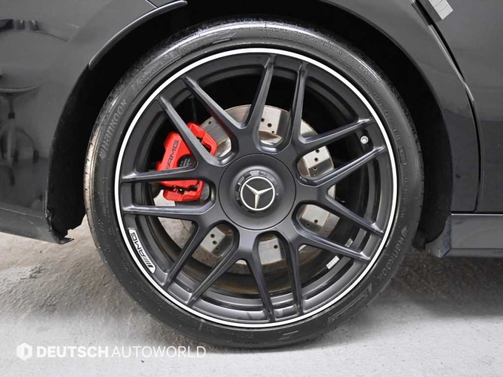 Mercedes Benz CLA Class - Vista 5