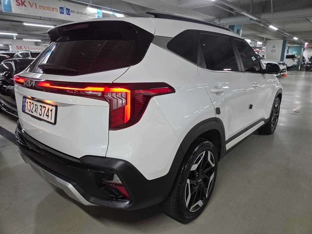 KIA Seltos - Vista 5