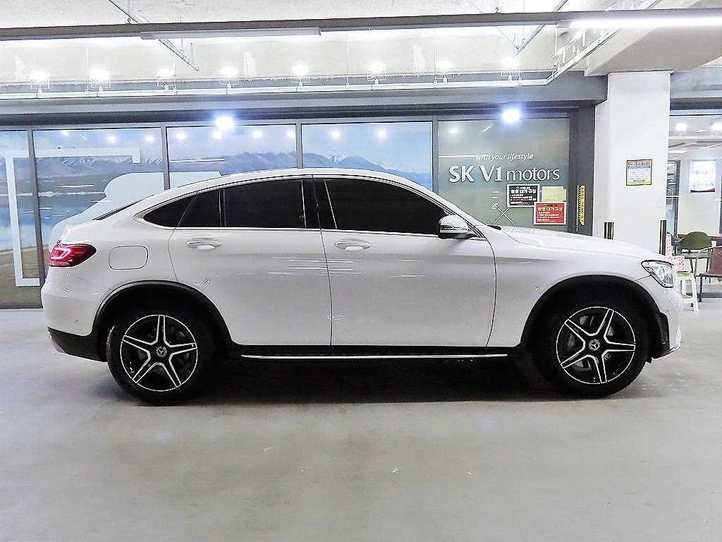 Mercedes Benz GLC Class - Vista 3